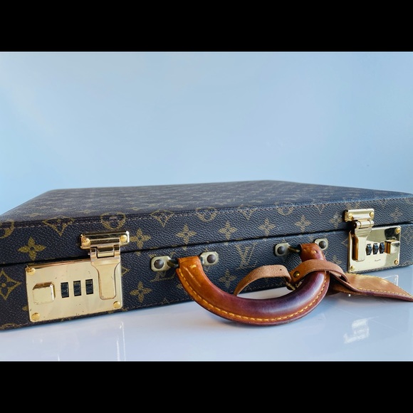 Louis Vuitton Authentic Briefcase - Picture 8 of 8